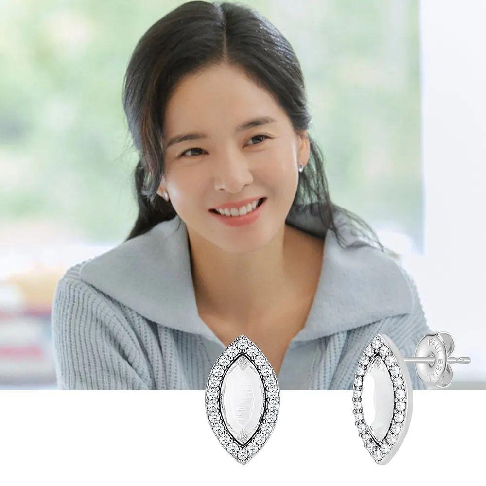 Eldora Earrings White -PAUL BRIAL- DynaMart